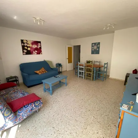 En El Centro De Эстепона